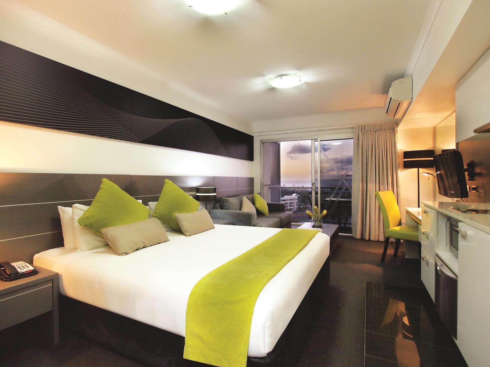 Oaks Townsville Metropole Hotel Habitación foto
